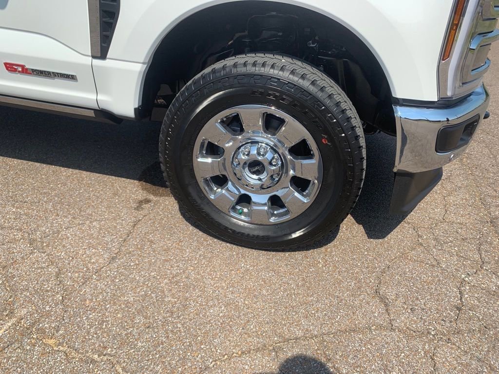 New 2026 Ford F250 King Ranch w/ Chrome Package image 10