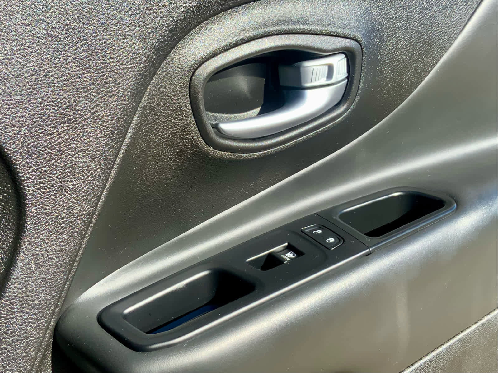 Used 2019 Jeep Renegade Altitude w/ UConnect 8.4 Nav Group image 49