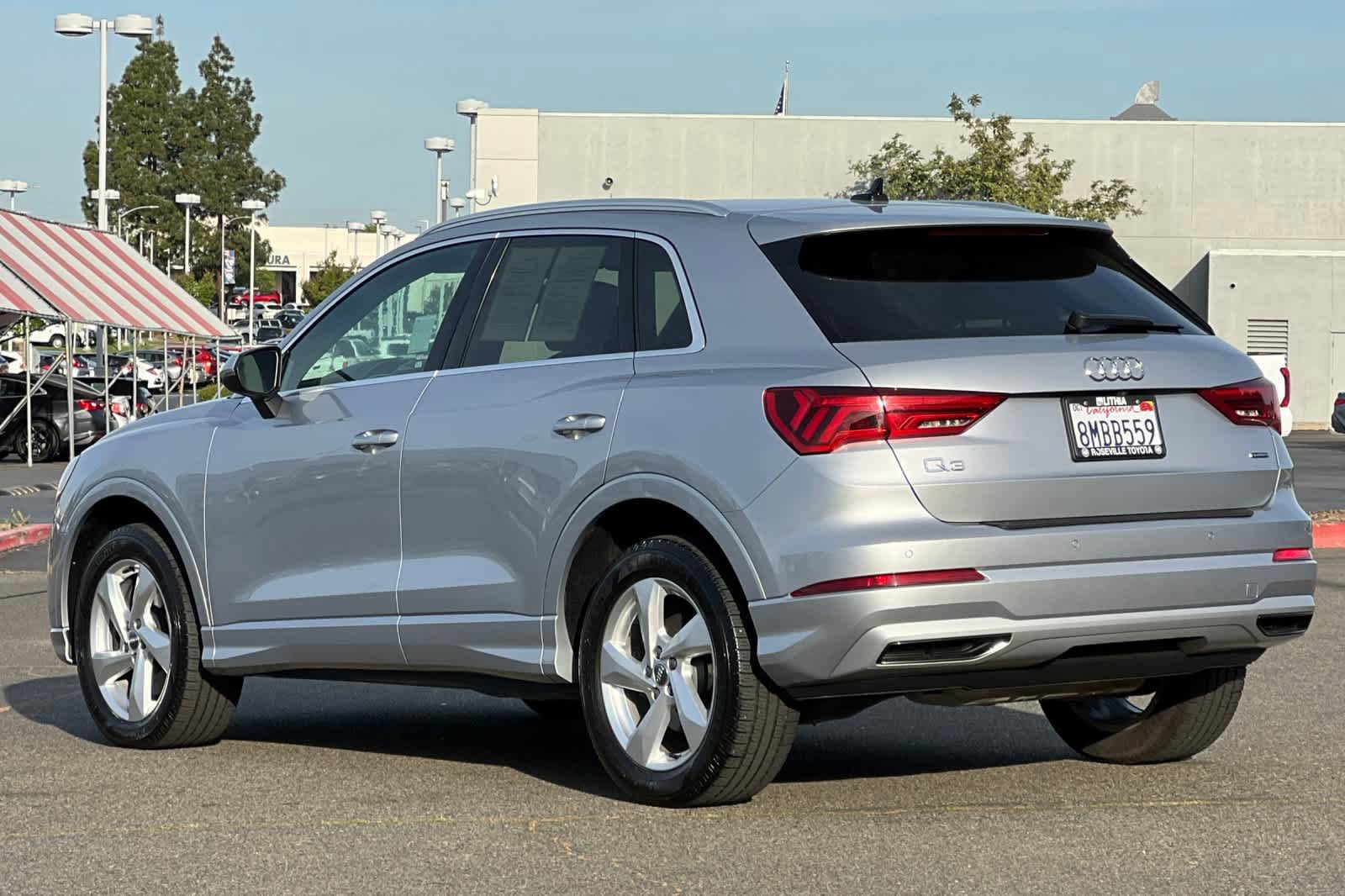 Used 2019 Audi Q3 2.0T Premium w/ Convenience Package image 7