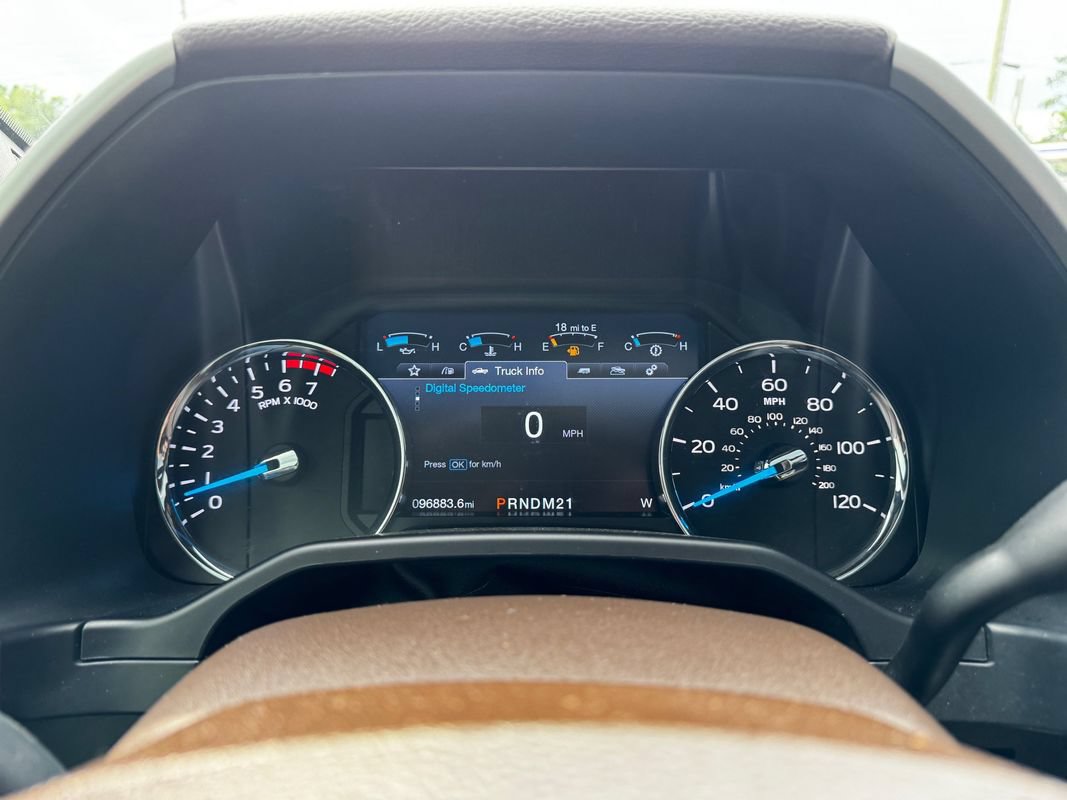 Used 2017 Ford F250 King Ranch w/ King Ranch Ultimate Package AWD/4WD image 16