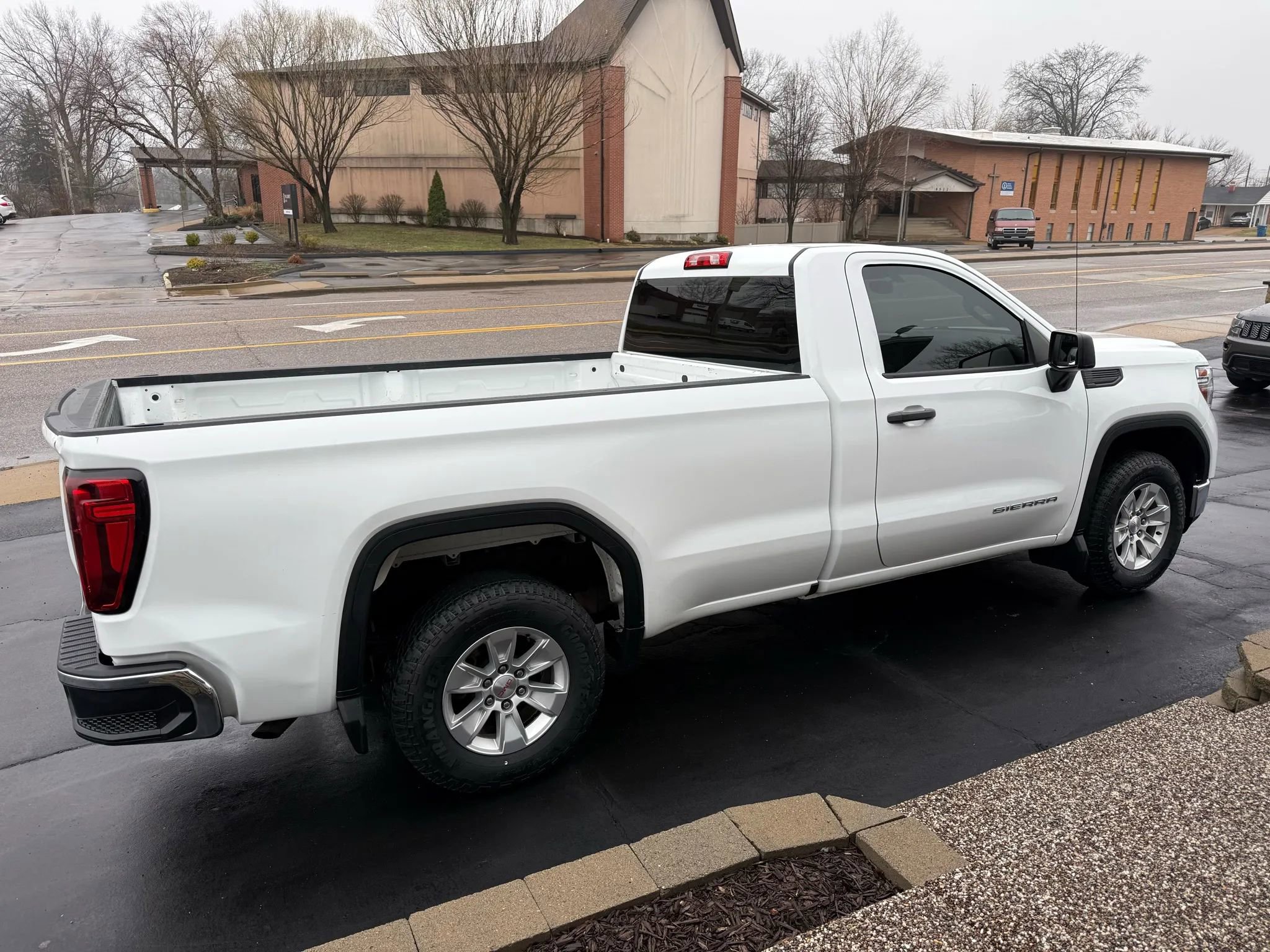 Used 2021 GMC Sierra 1500 2WD Regular Cab w/ Fleet Convenience Package image 6