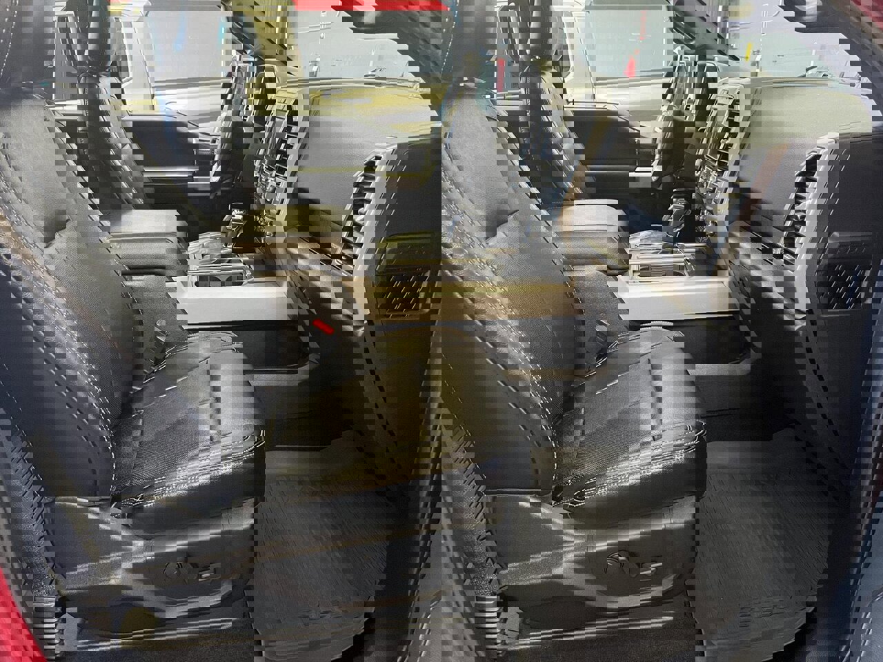 Used 2019 Ford F150 Lariat image 36