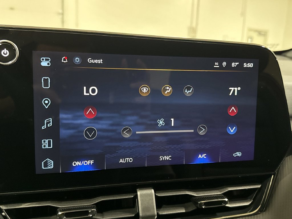 New 2027 Chevrolet Equinox RS AWD/4WD image 17