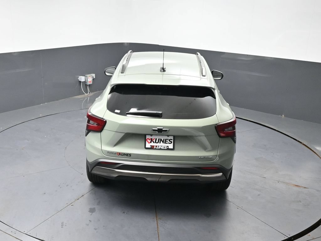New 2026 Chevrolet Trax ACTIV FWD image 35