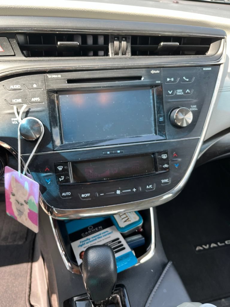 Used 2016 Toyota Avalon XLE Premium w/ Protection Package FWD image 4