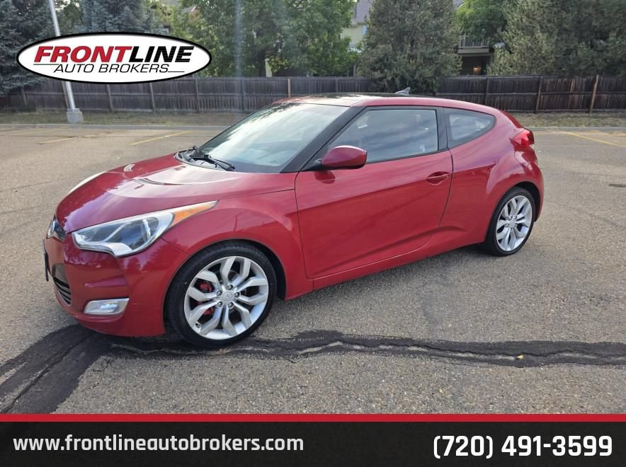 Used 2013 Hyundai Veloster w/ Style Pkg FWD image 1