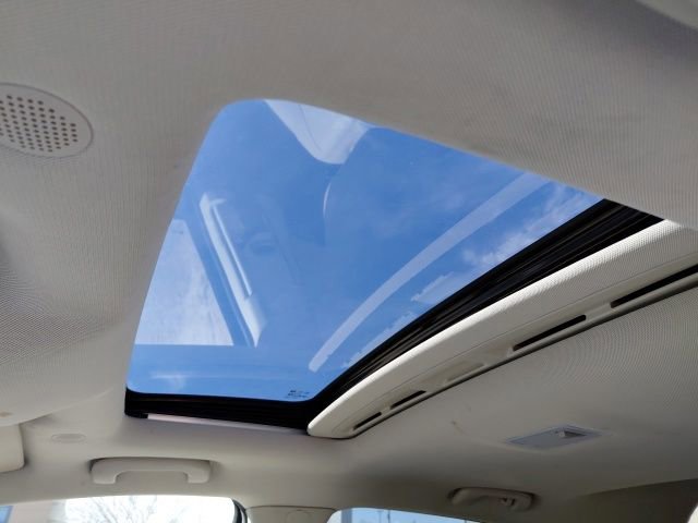 Used 2017 Buick Encore Premium w/ Experience Buick Package image 23