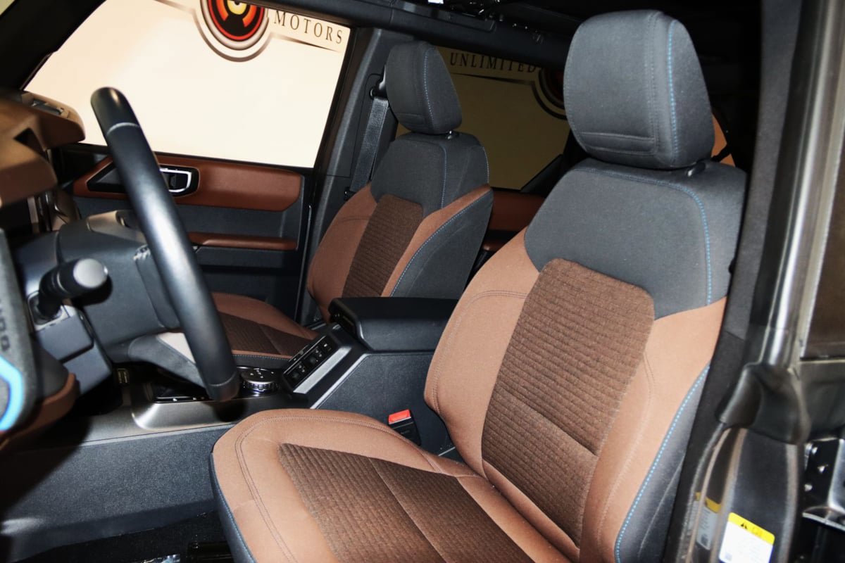 Used 2023 Ford Bronco Outer Banks AWD/4WD image 42