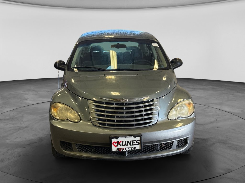 Used 2008 Chrysler PT Cruiser FWD image 2