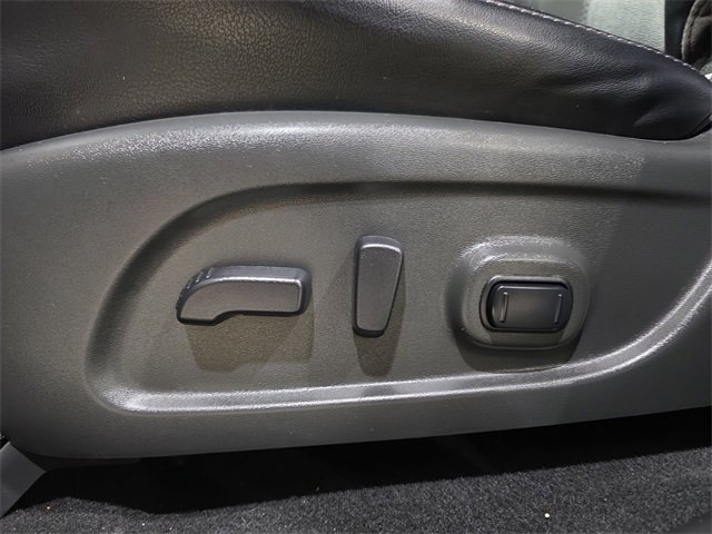 Used 2020 Nissan Pathfinder SL image 12