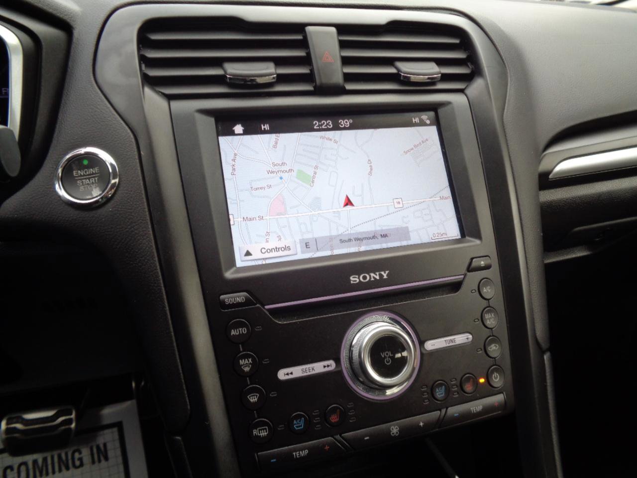 Used 2017 Ford Fusion Titanium image 30