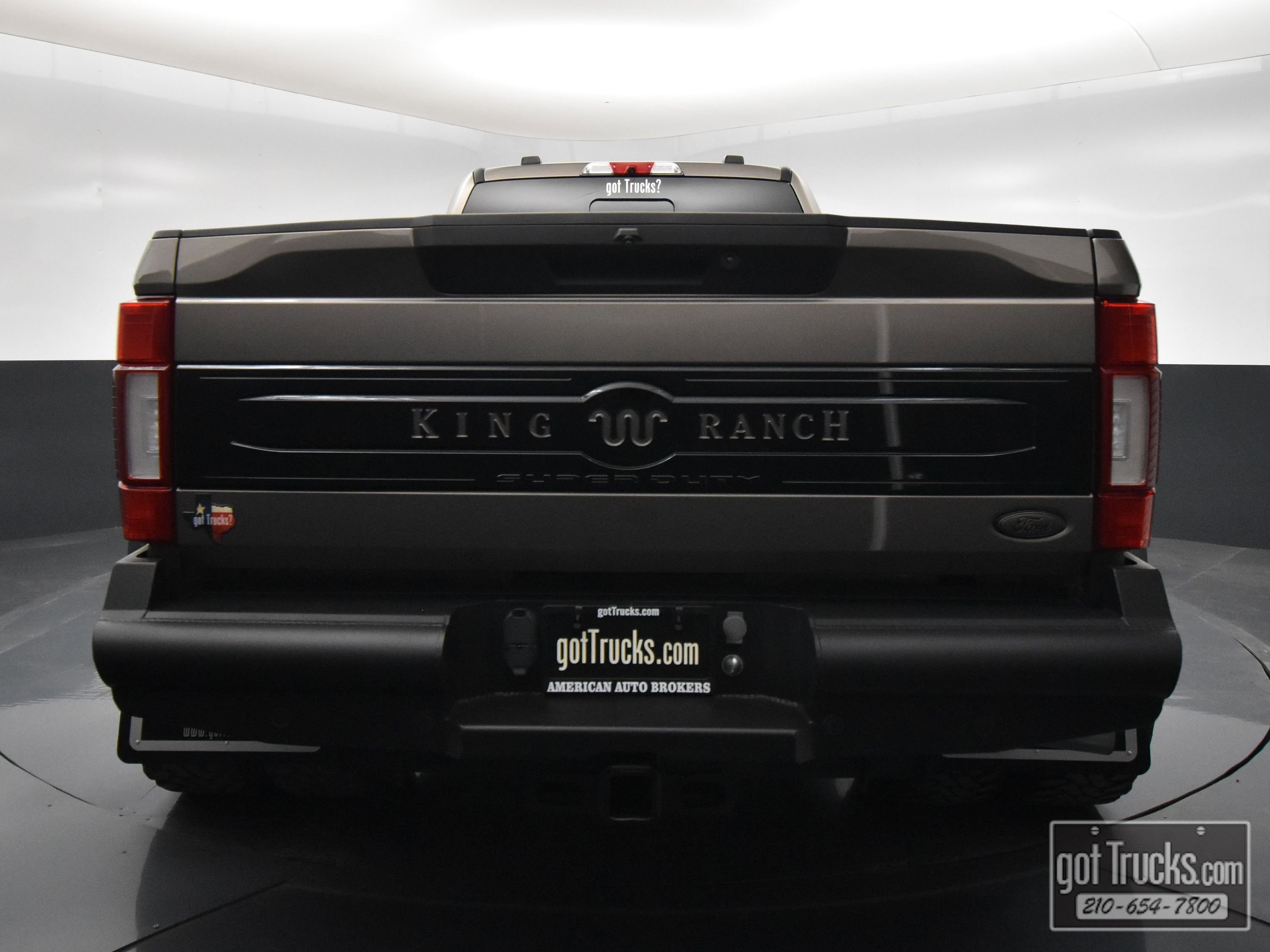 Used 2022 Ford F350 King Ranch image 6