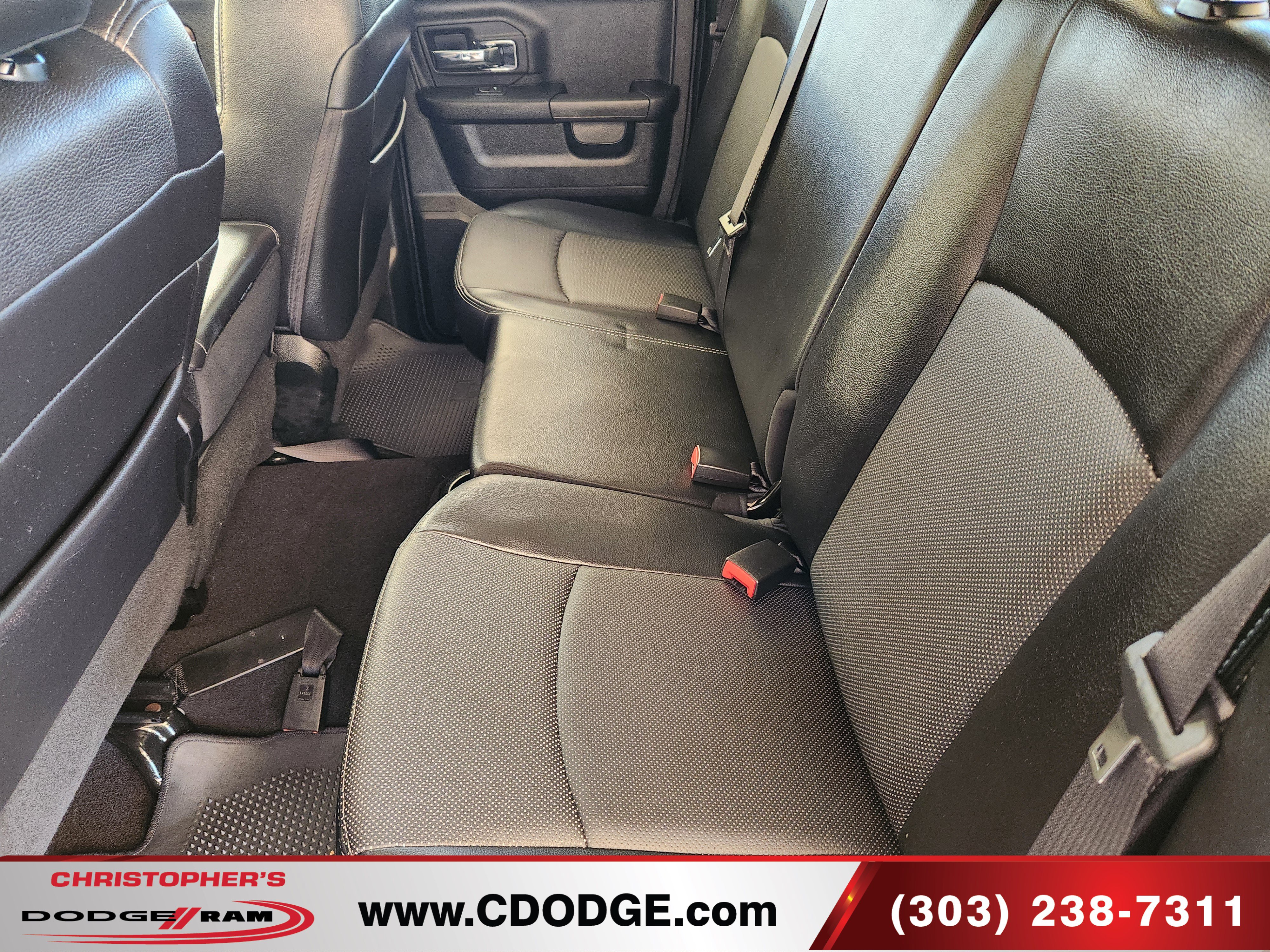Used 2017 RAM 1500 Laramie w/ Convenience Group AWD/4WD image 19