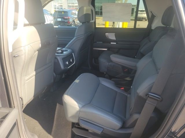 New 2026 Ford Expedition Active image 18