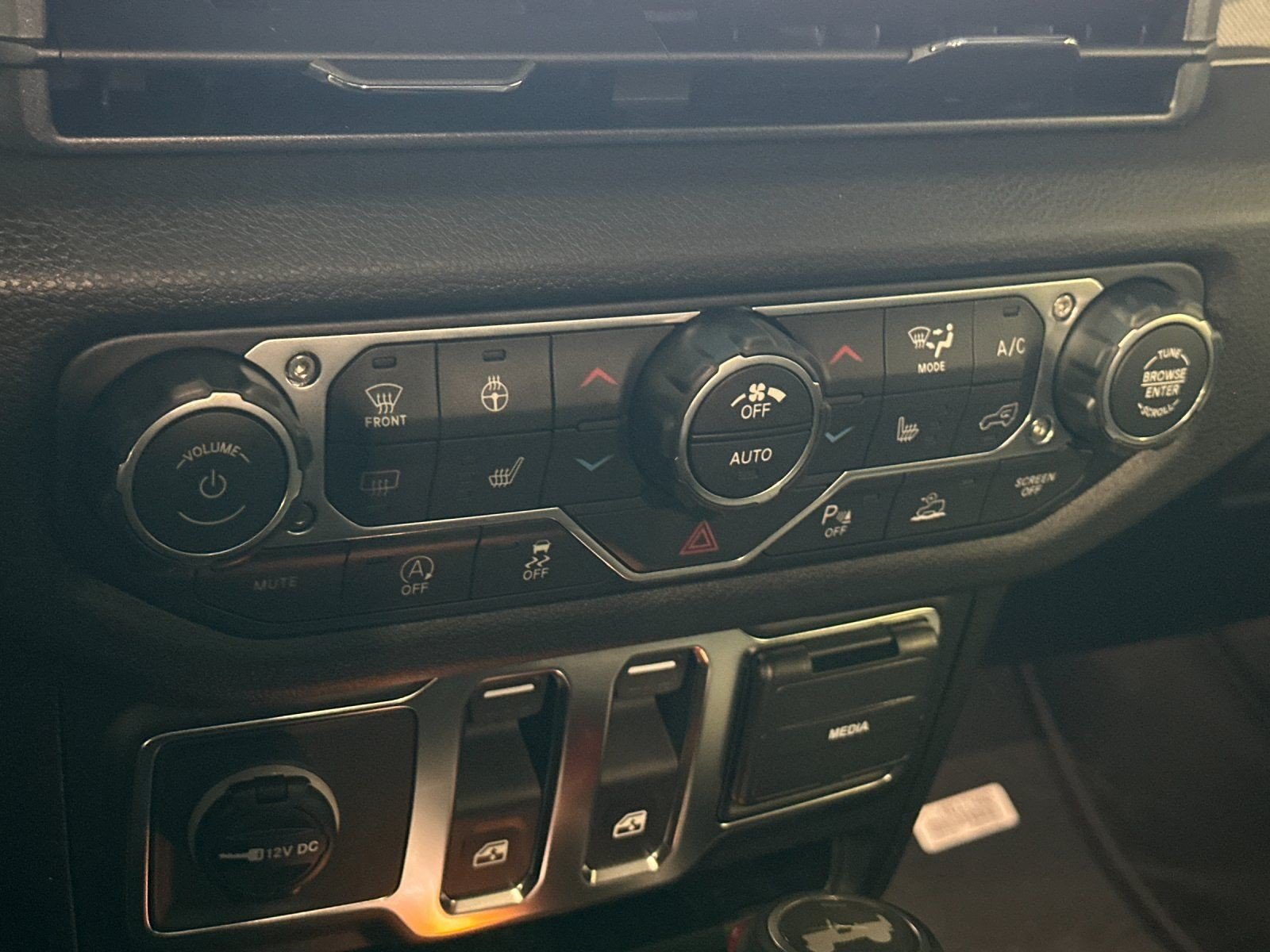 New 2026 Jeep Wrangler Sport AWD/4WD image 17