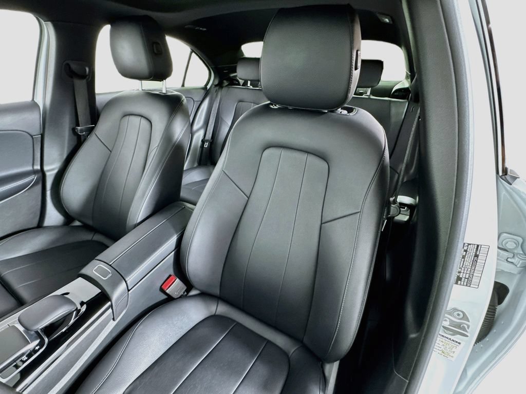 Used 2019 Mercedes-Benz A 220 4MATIC image 25