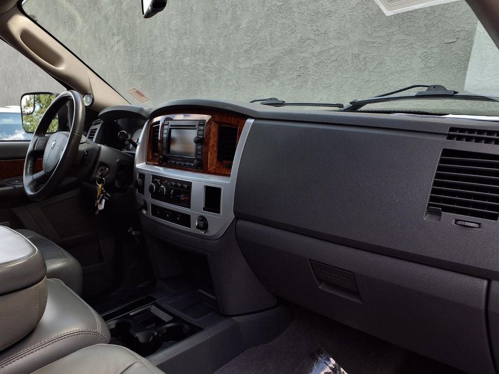 Used 2006 Dodge Ram 3500 Truck Laramie w/ Protection Group AWD/4WD image 23