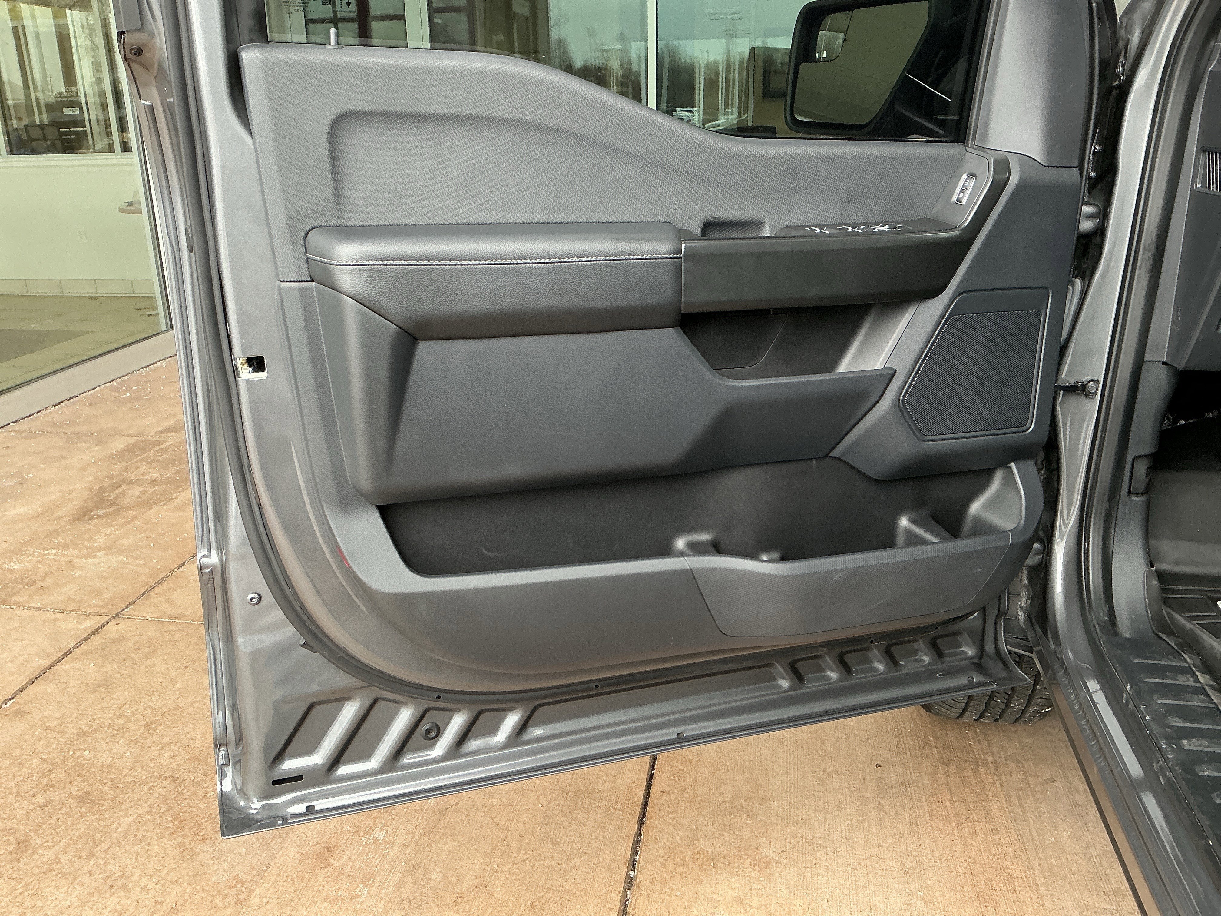 Used 2023 Ford F150 XL image 14