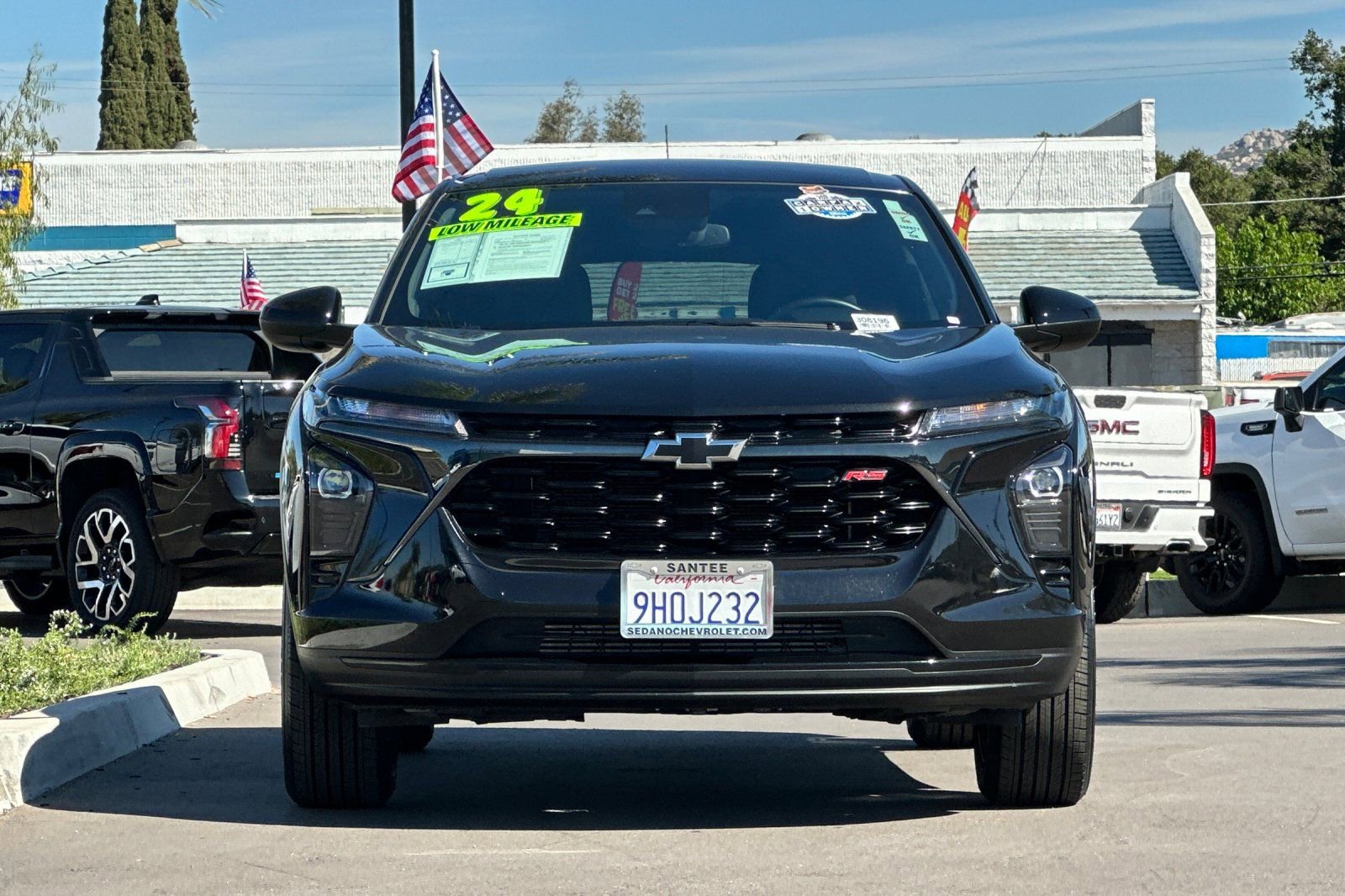 Certified 2024 Chevrolet Trax RS w/ Driver Confidence Package image 9