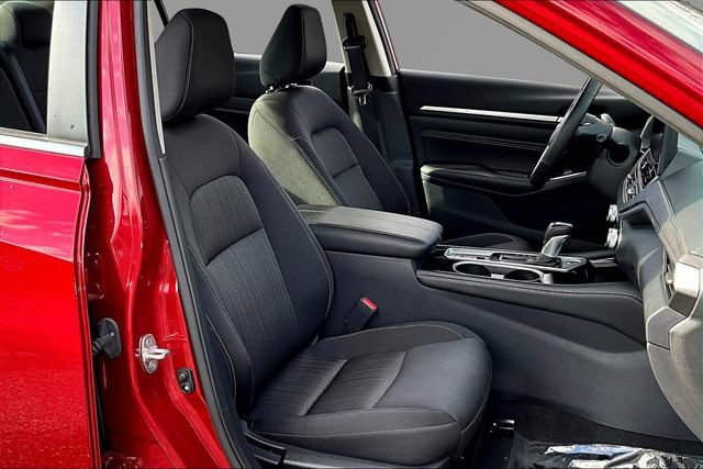 Used 2023 Nissan Altima 2.5 SV w/ SV Premium Package image 20