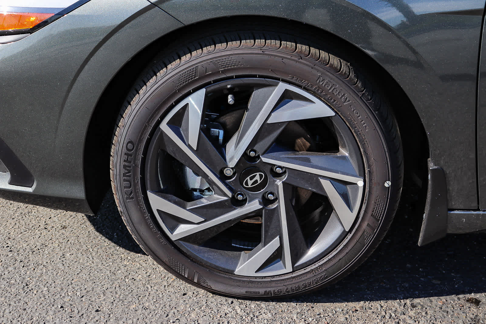 New 2025 Hyundai Elantra Sport image 13