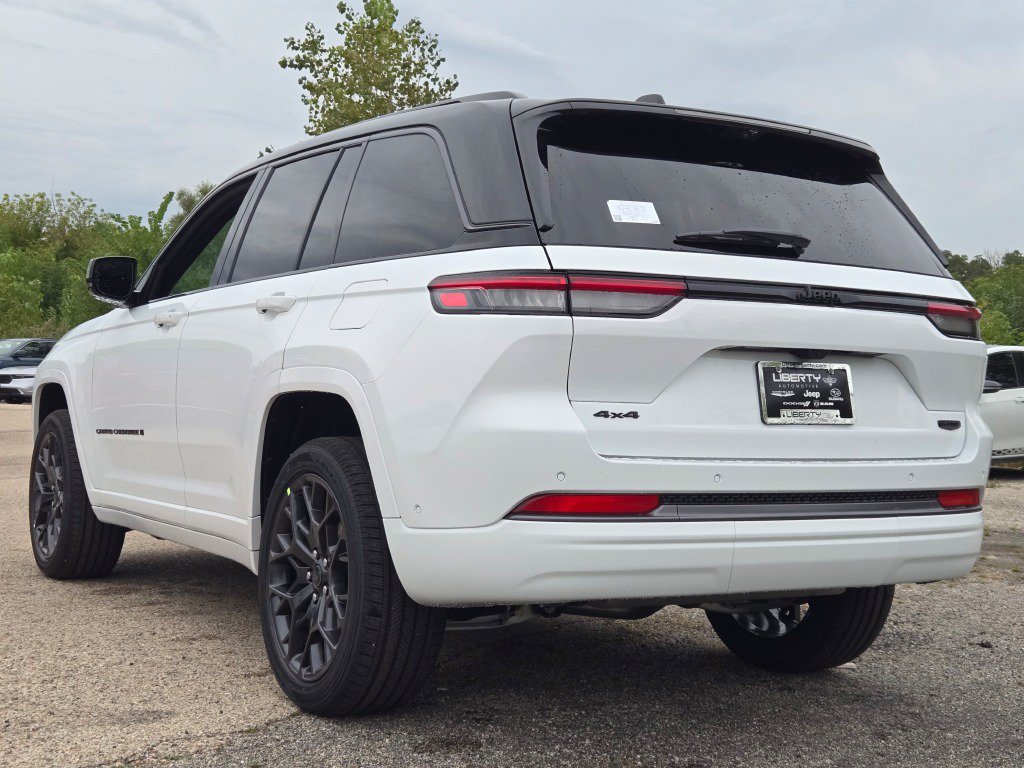 New 2027 Jeep Grand Cherokee Summit AWD/4WD image 24