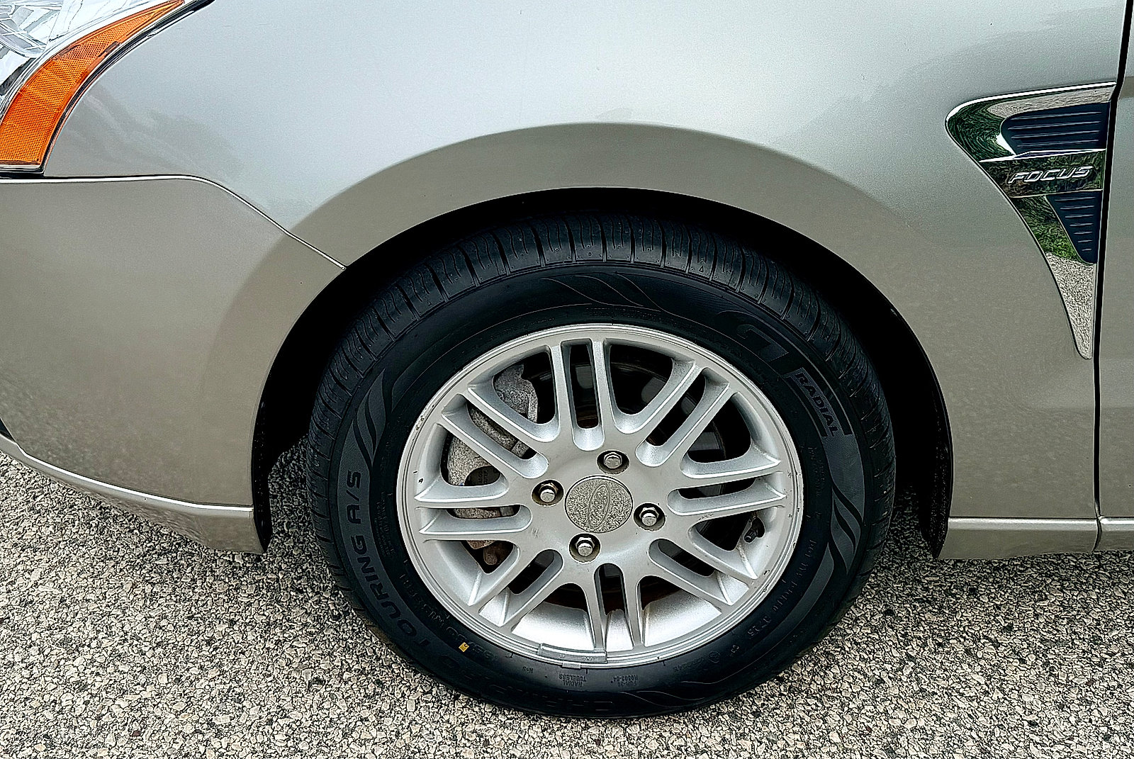 Used 2008 Ford Focus SE FWD image 11