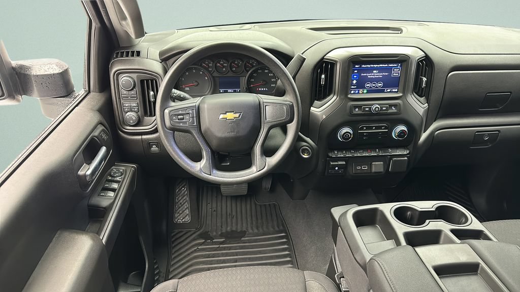 Used 2025 Chevrolet Silverado 2500 Custom w/ Custom Value Package AWD/4WD image 12