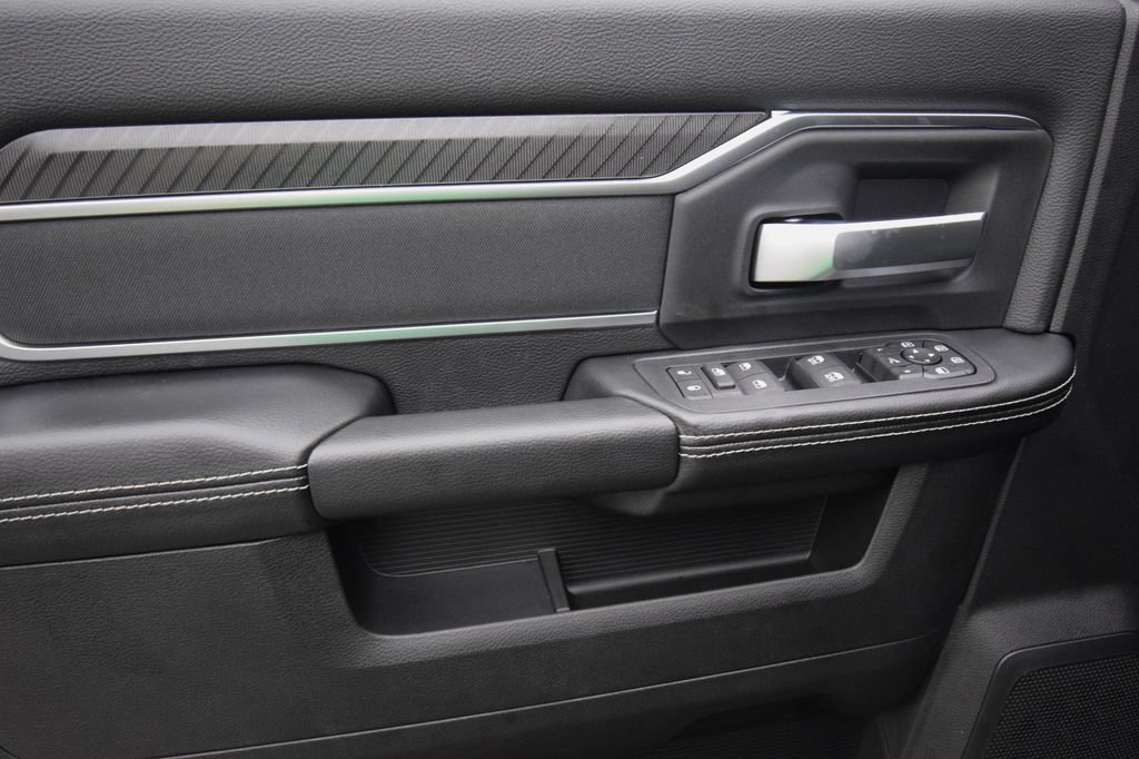 New 2026 RAM 2500 Big Horn AWD/4WD image 31