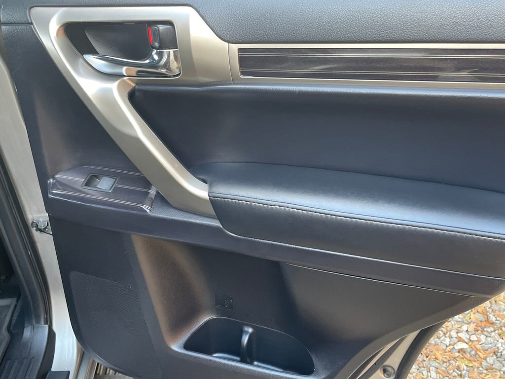 Used 2020 Lexus GX 460 Premium image 39