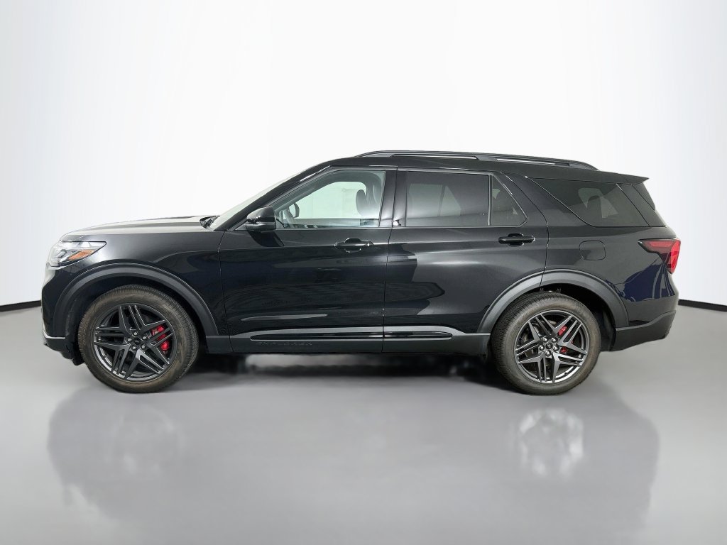 Used 2026 Ford Explorer ST-Line w/ ST-Line Street Pack AWD/4WD image 6