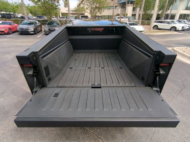 Used 2024 Tesla Cybertruck AWD Crew Cab image 12