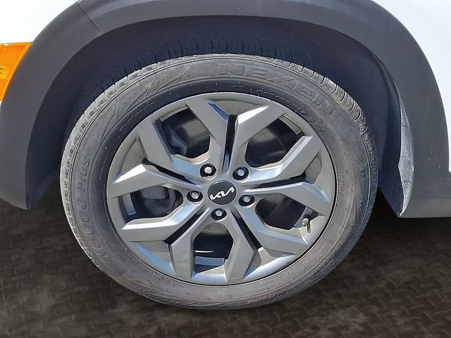Used 2024 Kia Seltos S AWD/4WD image 10