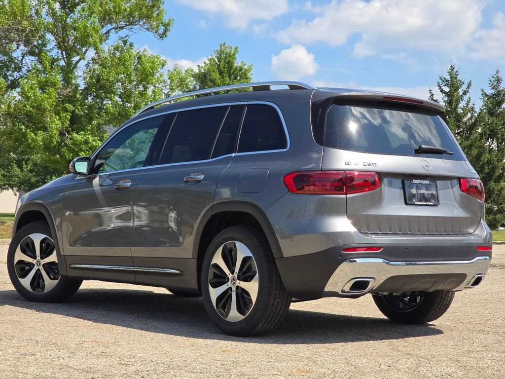 New 2026 Mercedes-Benz GLB 250 4MATIC image 14