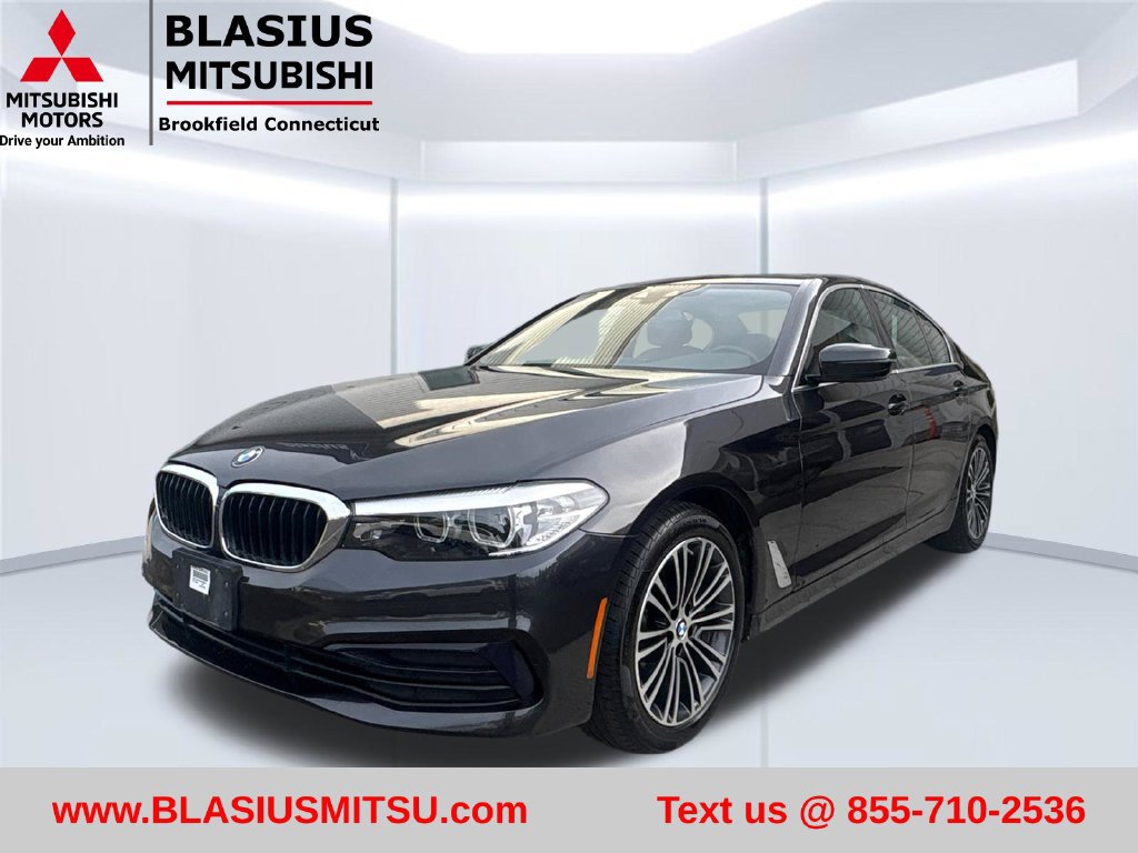 Used 2019 BMW 530i xDrive w/ Convenience Package AWD/4WD image 3