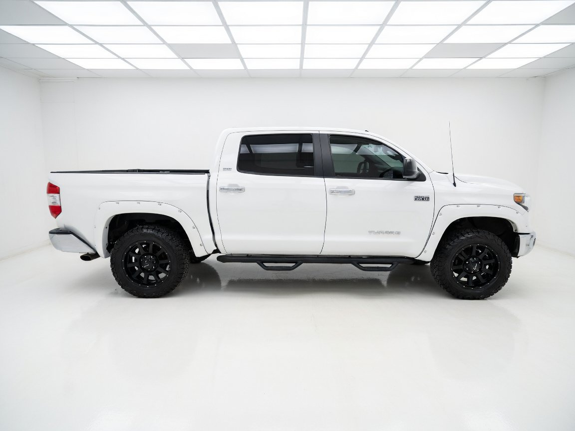 Used 2018 Toyota Tundra SR5 AWD/4WD image 24