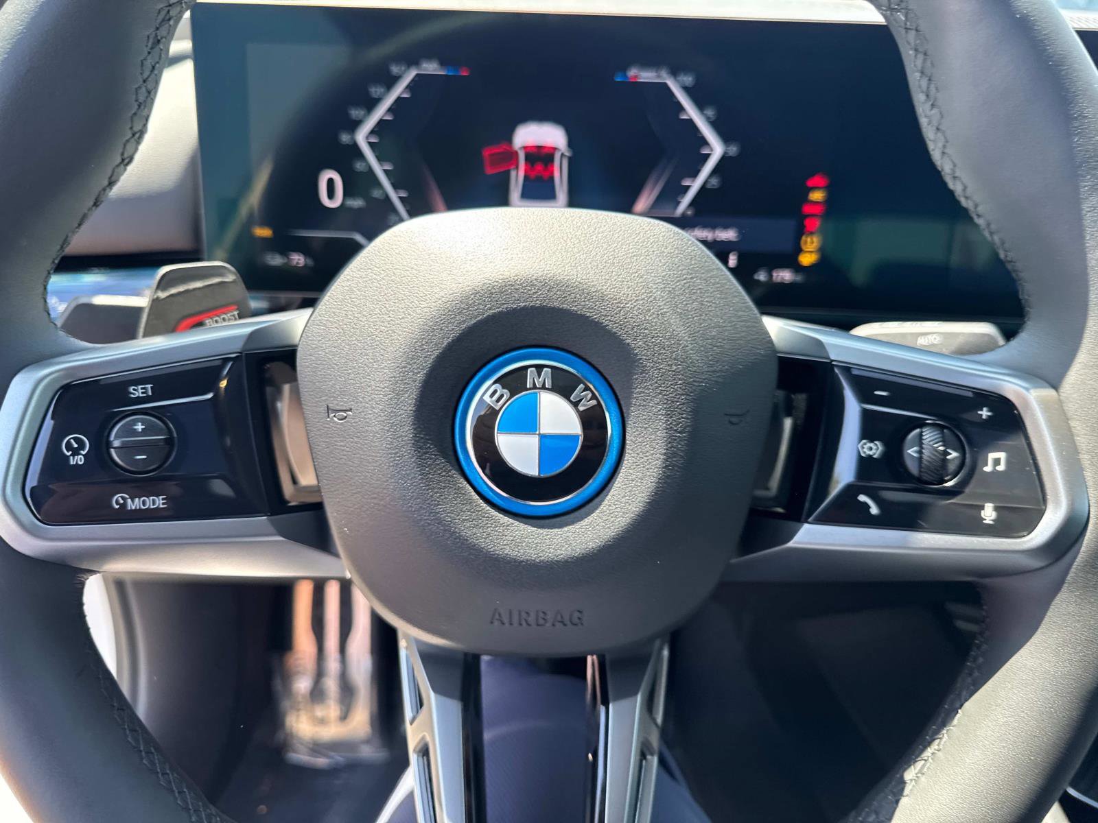 Used 2024 BMW i5 eDrive40i w/ M Sport Package image 17