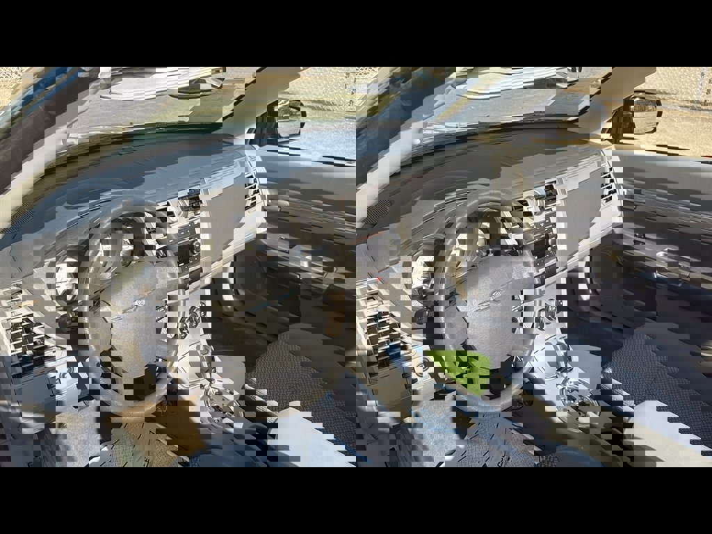 Used 2008 Chrysler Sebring LX image 9