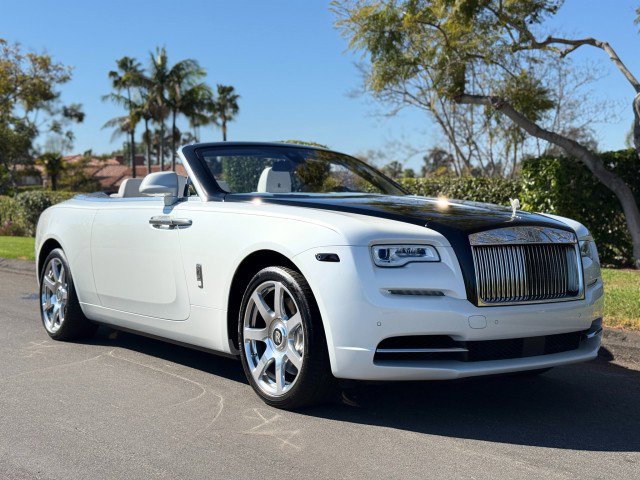 Used 2018 Rolls-Royce Dawn image 14