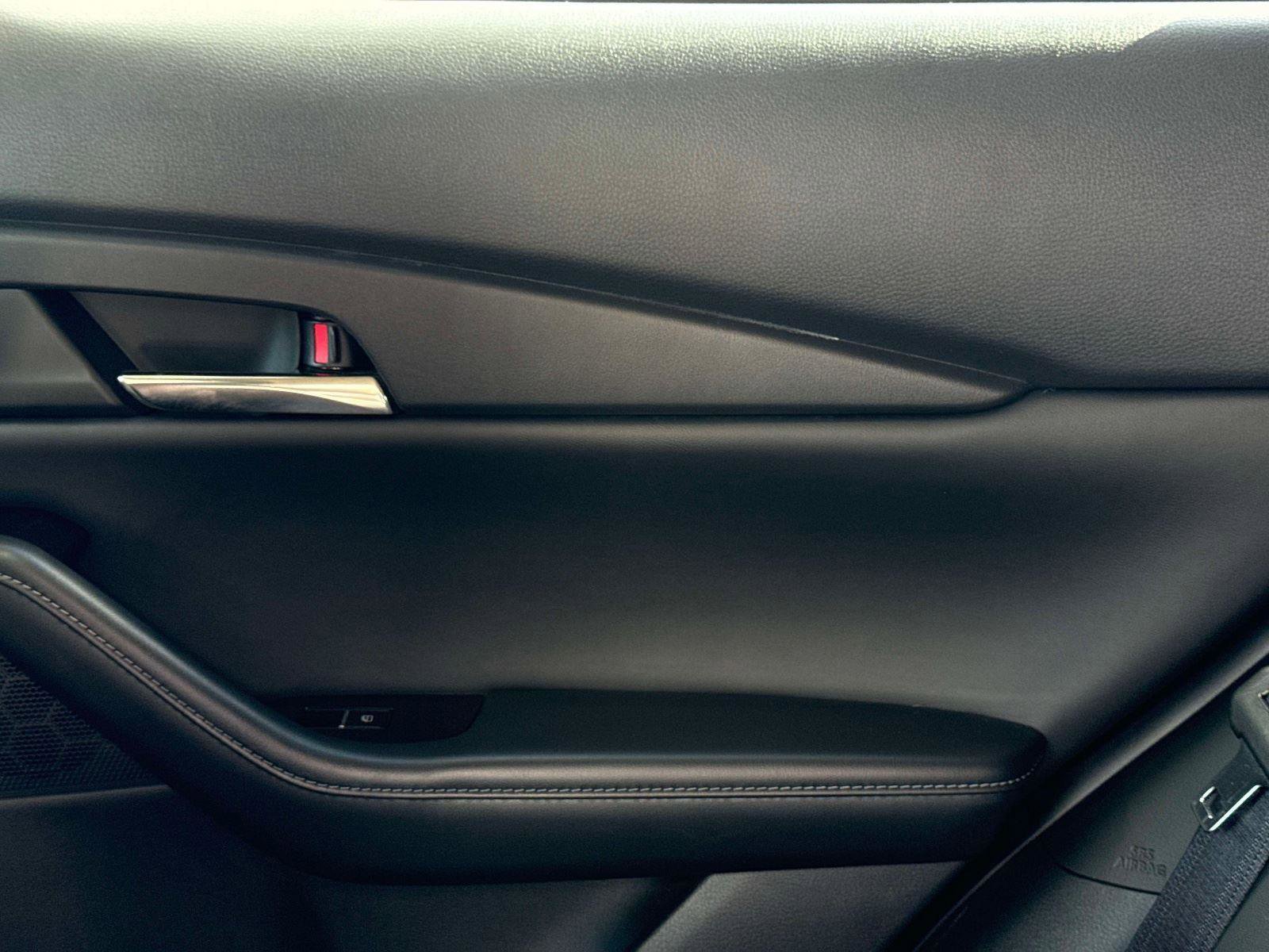 Certified 2025 MAZDA CX-30 AWD 2.5 S w/ Preferred Package image 13