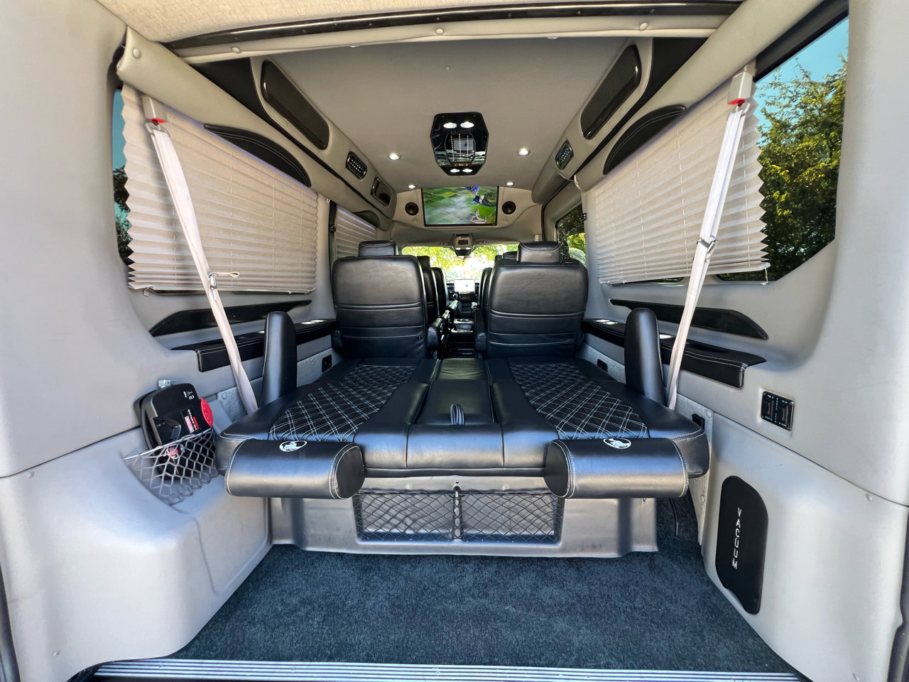 Used 2022 Ford Transit 250 Medium Roof AWD image 63