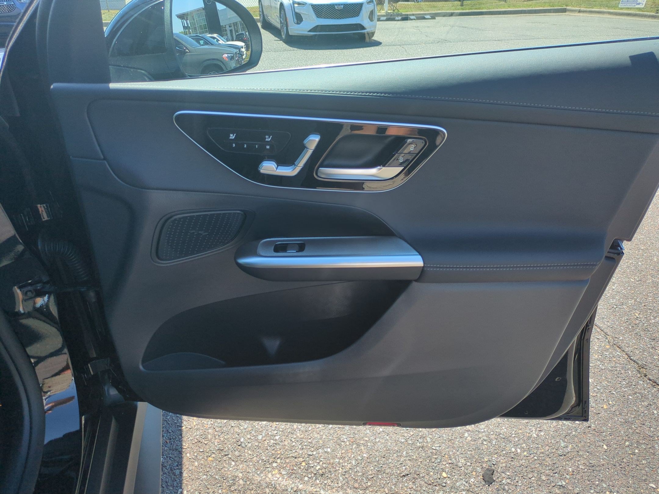Certified 2026 Mercedes-Benz GLC 300 4MATIC image 33
