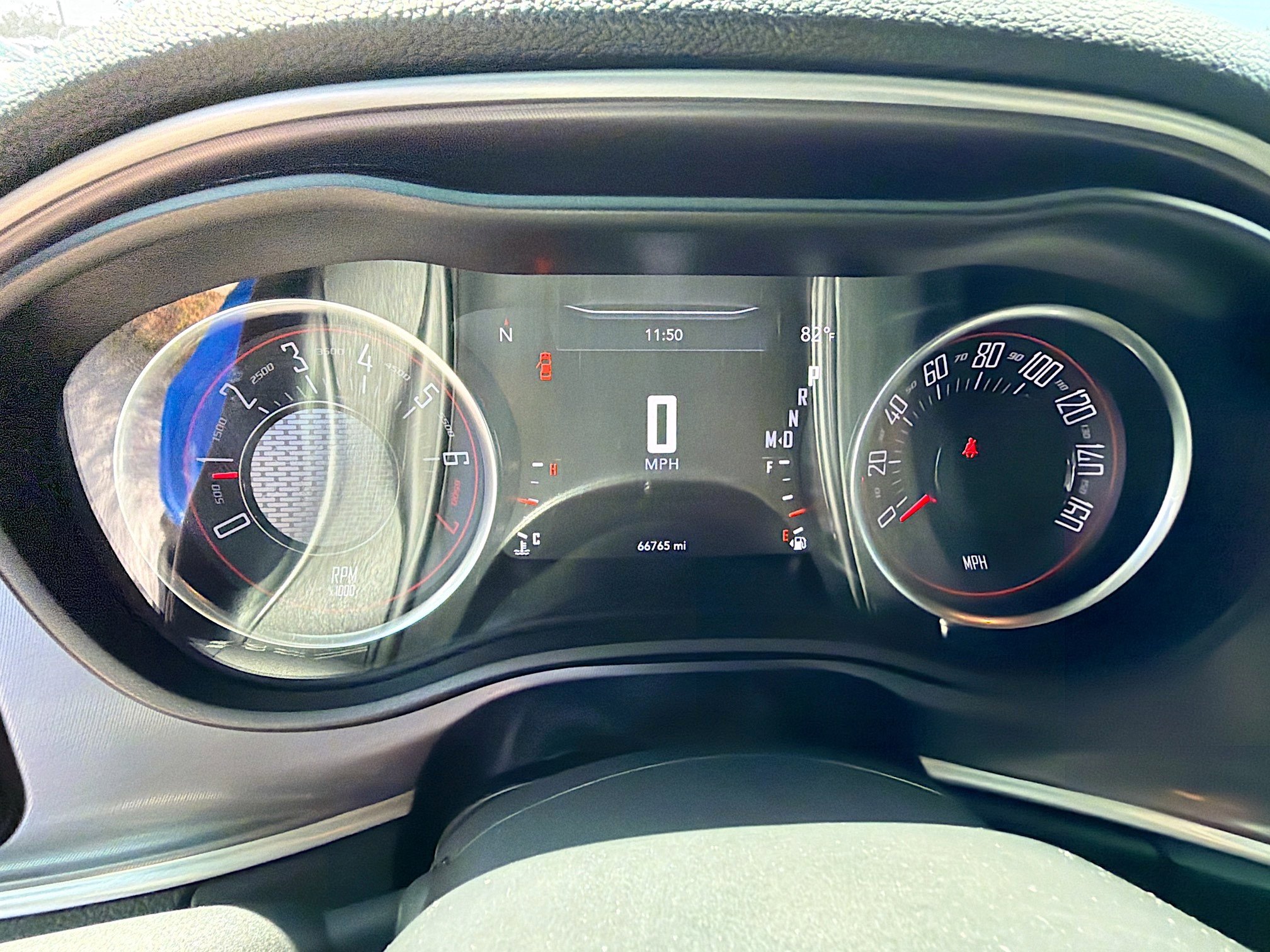 Used 2019 Dodge Challenger SXT image 38