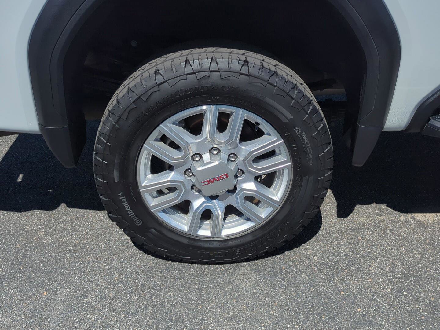 Used 2021 GMC Sierra 3500 SLT w/ SLT Premium Package AWD/4WD image 8
