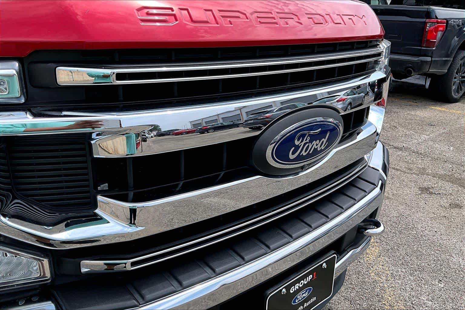 Used 2020 Ford F250 XLT w/ XLT Premium Package AWD/4WD image 30