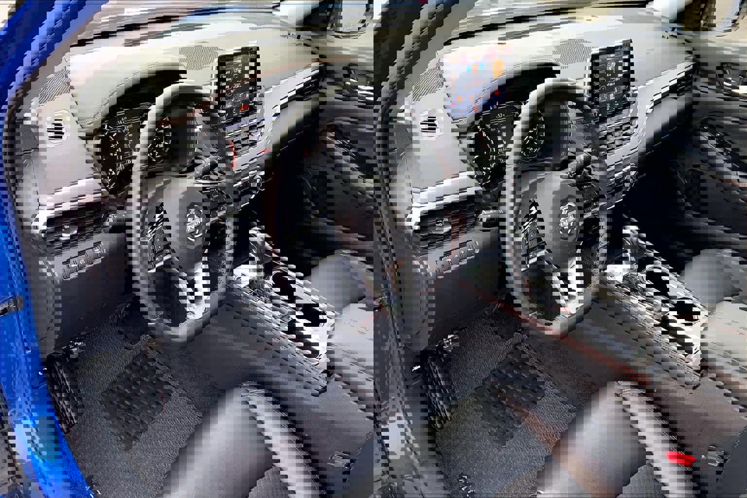 Used 2025 Nissan Altima 2.5 SR image 19