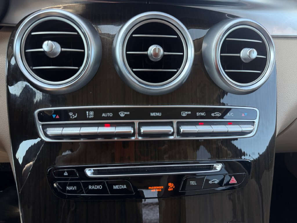 Certified 2019 Mercedes-Benz GLC 300 w/ Parking Assistance Package image 24