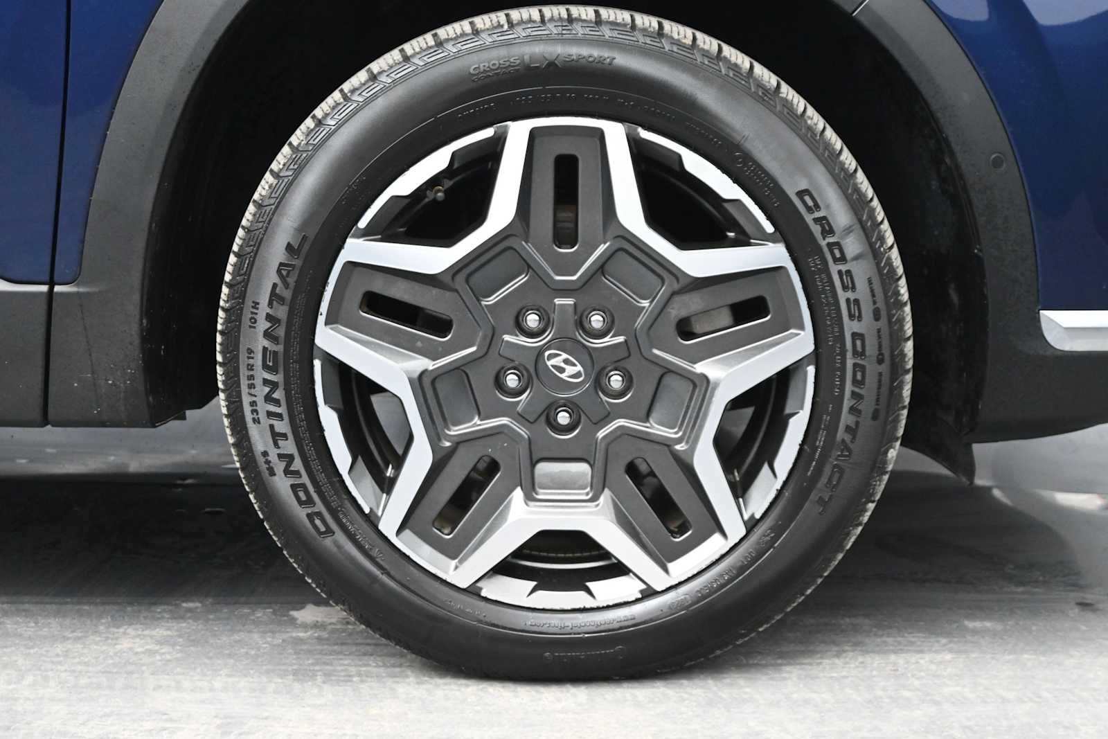Used 2023 Hyundai Santa Fe Limited w/ Cargo Package AWD/4WD image 10