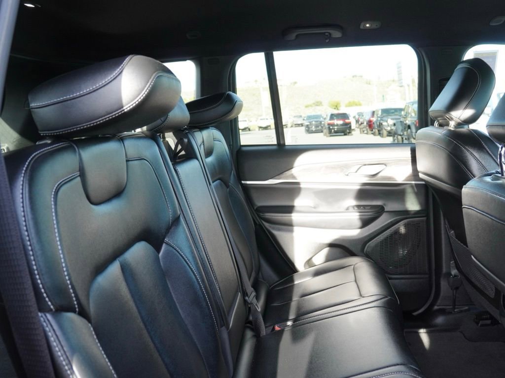 Certified 2024 Jeep Grand Cherokee Limited image 22