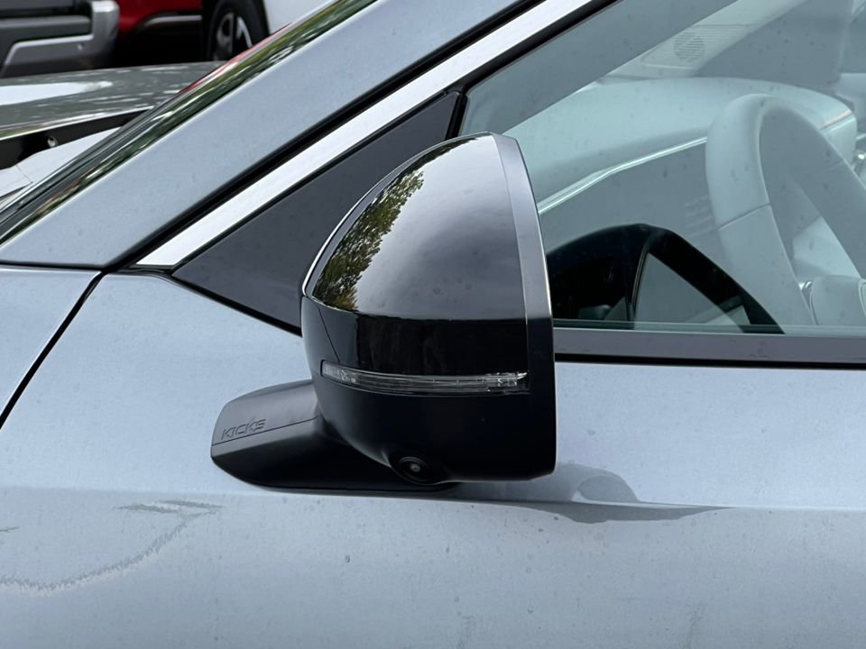 New 2026 Nissan Kicks SR w/ SR Premium Package image 37